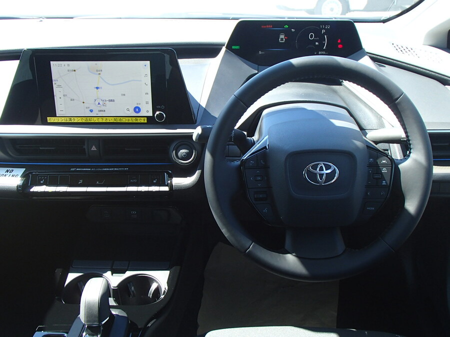 新感覚な心昂ぶる運転席。