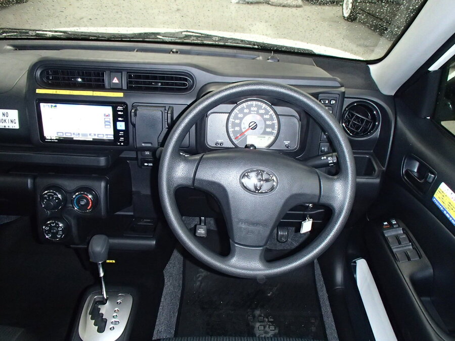 ナビ・ドラレコ・ETC標準装備です。