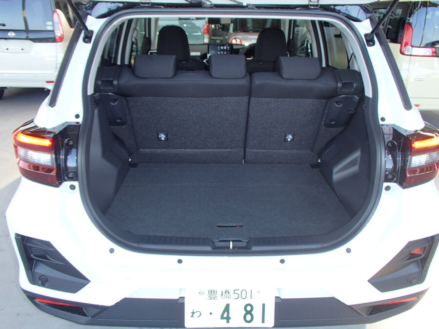 荷物の大きさやシーンに合わせた使い方ができます